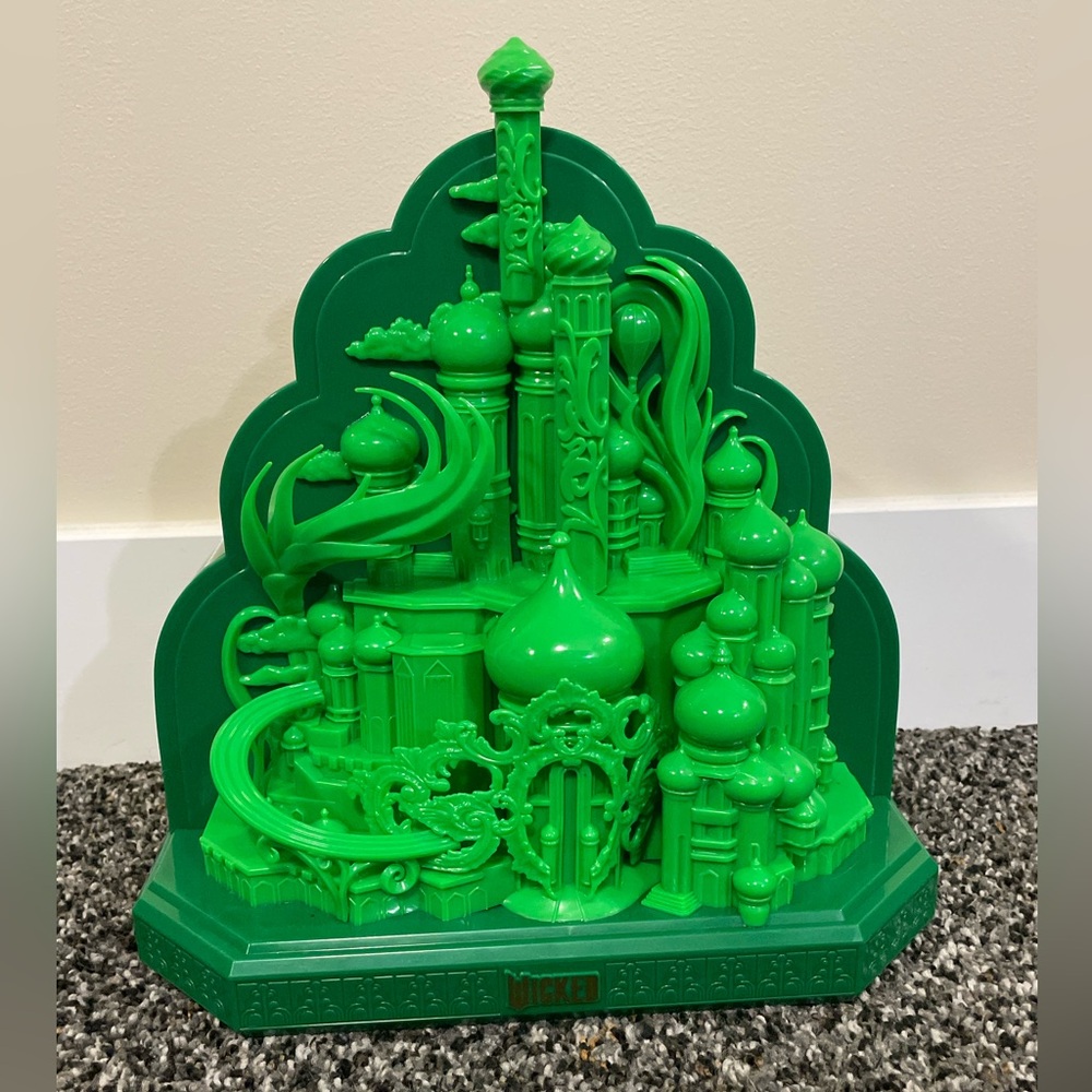 Wicked Emerald City Popcorn Bucket NEW